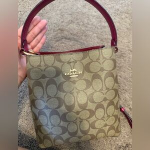 Coach signature Women's Bag